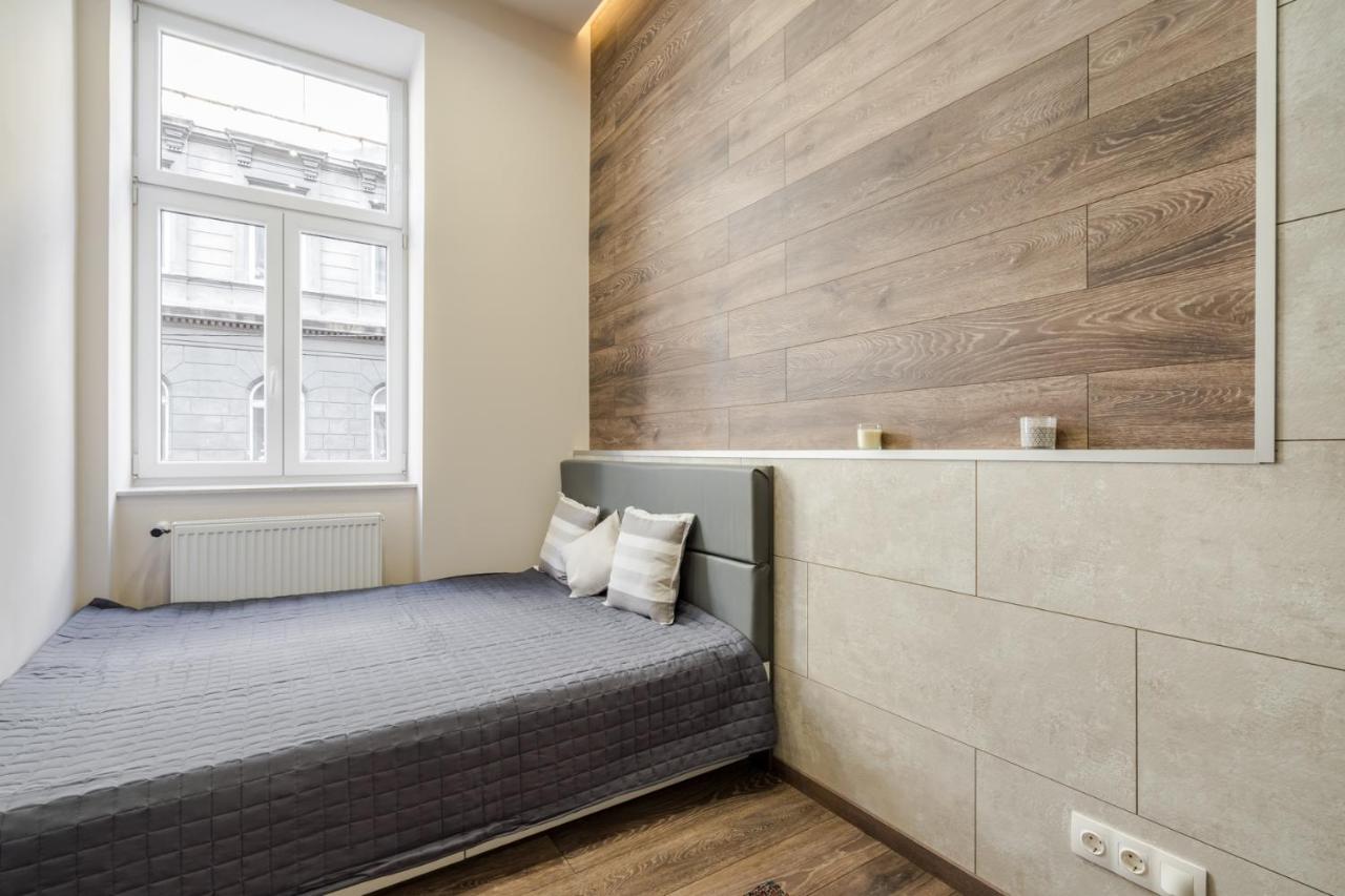Chic Comfort Suite For 6 By Oktogon Budapeszt Zewnętrze zdjęcie