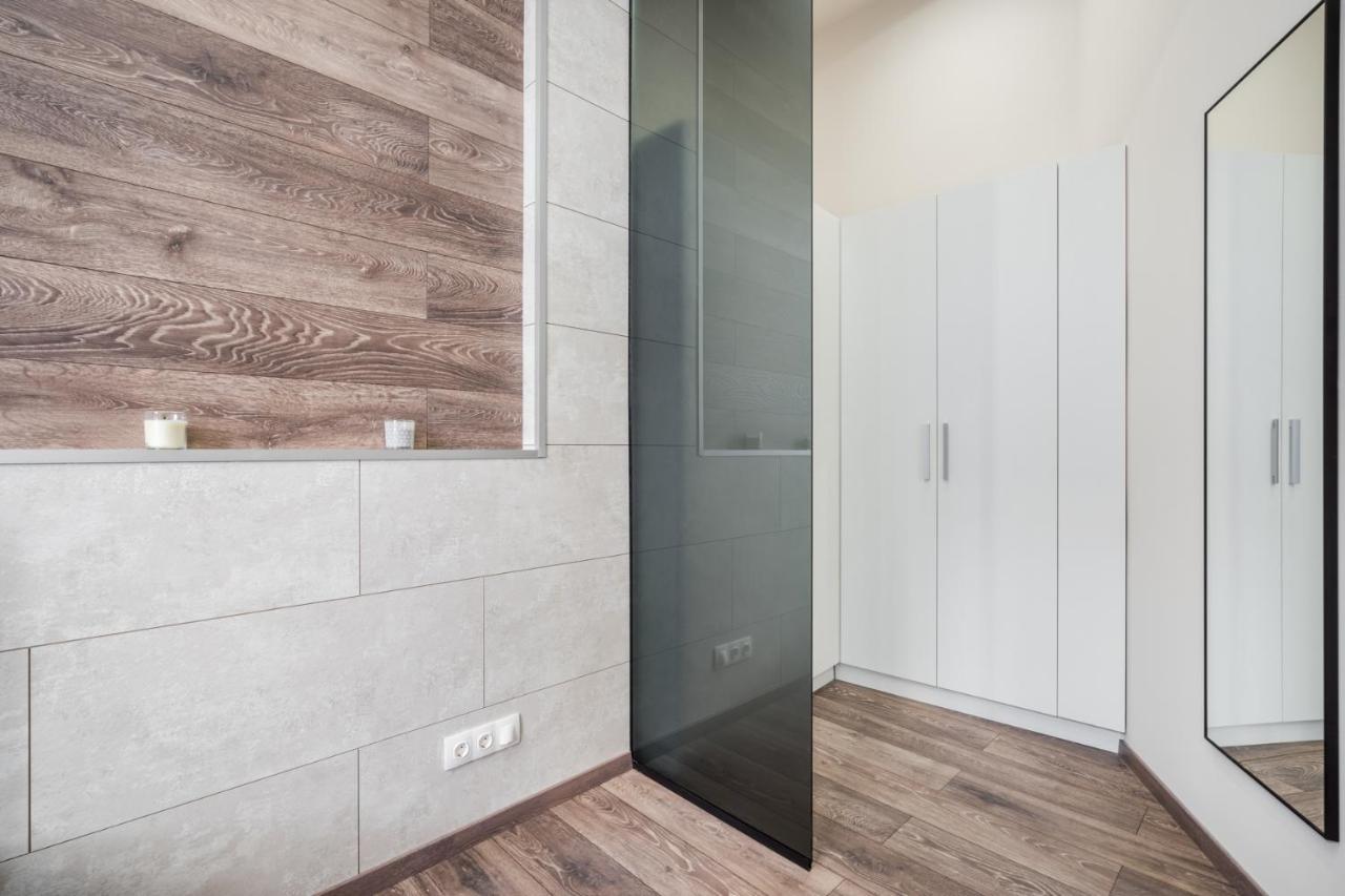 Chic Comfort Suite For 6 By Oktogon Budapeszt Zewnętrze zdjęcie